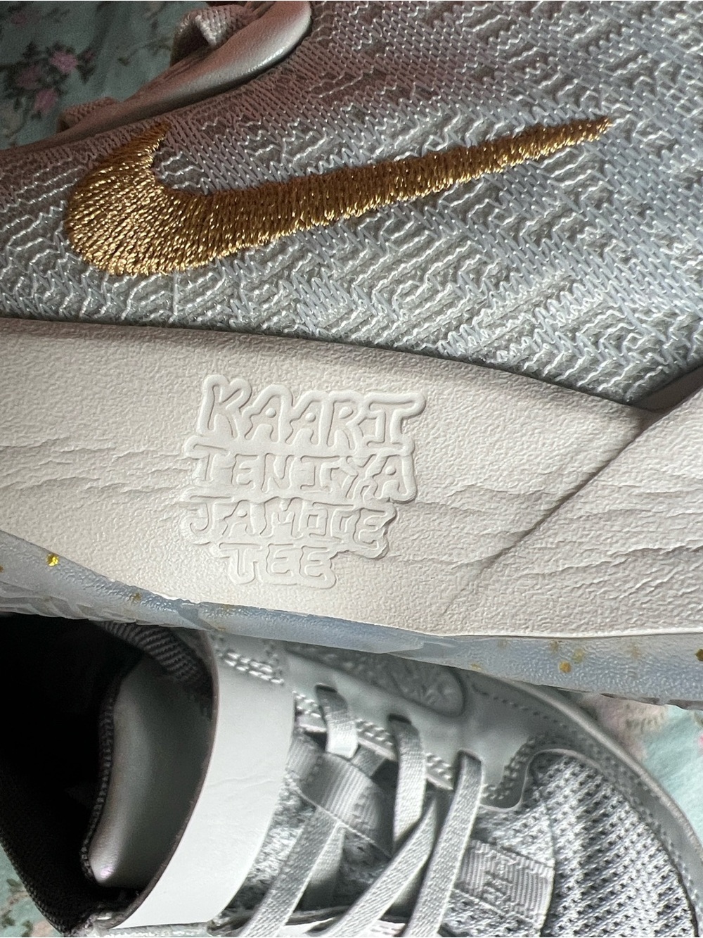 Nike Ja 2 Tree Topper Kids' White and Gold Low-Top Sneakers Size 13 1/2. - Picture 8 of 8
